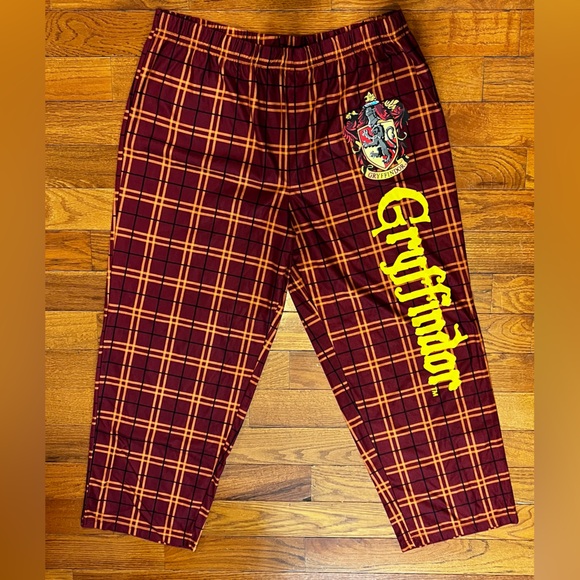 Harry Potter Gryffindor Pajama Pants - Men's XL - Picture 1 of 5